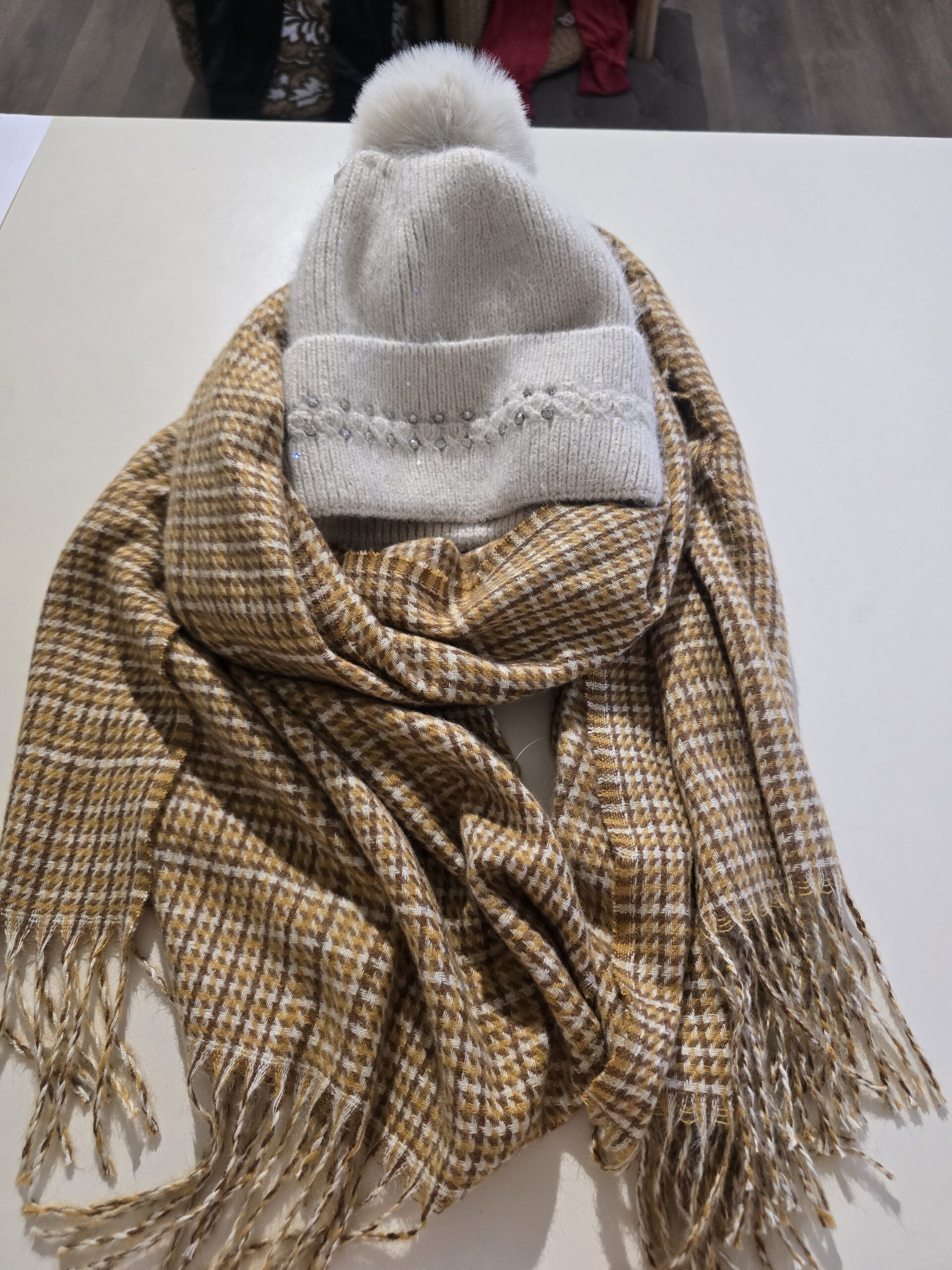 Set beige oker geel
